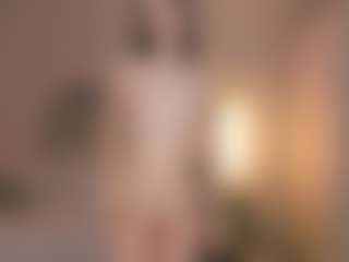 Live cam show with Bella - Skinny on nudelive.tv