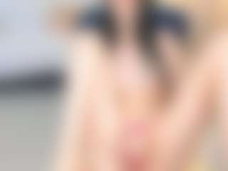Bella's Live Sex Cam Show