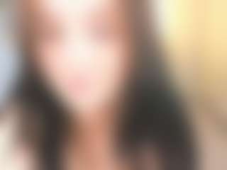 Bella's Live Sex Cam Show