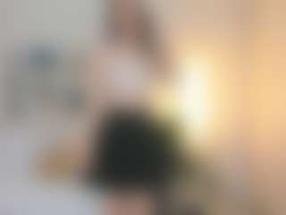 Live cam show with Bella - Green Eyes on liverealitysex.com