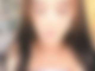 Live cam show with Bella - Green Eyes on CamSodaAdn