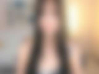 Live cam show with Bella - Green Eyes on Camsoda