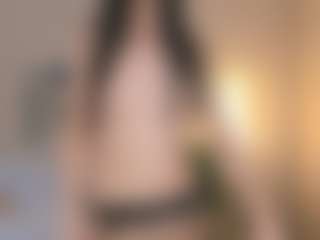 Bella's Live Sex Cam Show