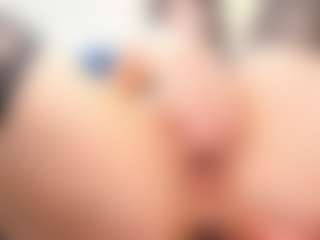 Bella's Live Sex Cam Show