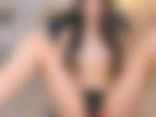 Bella's Live Sex Cam Show