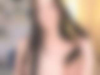Bella's Live Sex Cam Show
