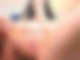 Bella's Live Sex Cam Show