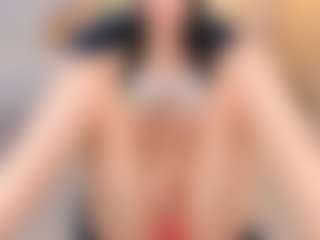 Bella's Live Sex Cam Show