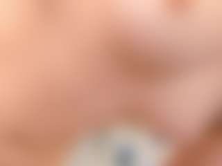Live cam show with Bella - Camel Toe on Camming Site