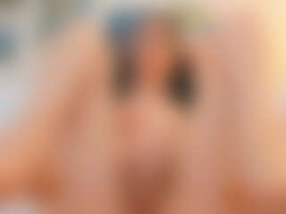 Live cam show with Bella - Small Tits Toys on Uber Horny