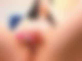 Bella's Live Sex Cam Show