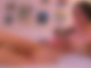 Bella's Live Sex Cam Show