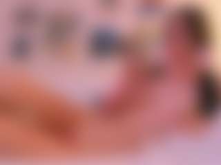 Bella's Live Sex Cam Show
