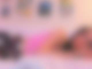 Live cam show with Bella - Green Eyes on Camming Site