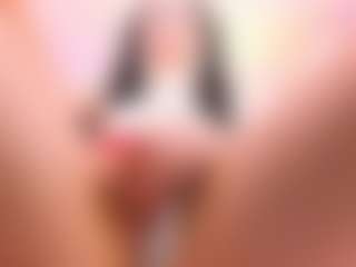 Live cam show with Bella - Small Tits on CSO-WL