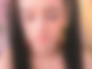 Bella's Live Sex Cam Show