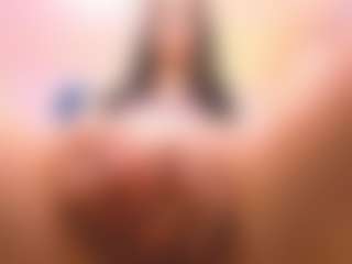 Live cam show with Bella - Handjob on pussylord.com