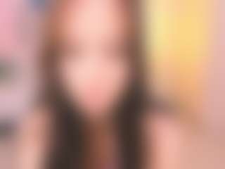 Live cam show with Bella - Green Eyes on LiveSexCams6
