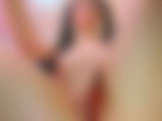 Bella's Live Sex Cam Show