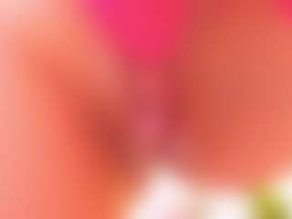 Live cam show with Bella - Handjob on SquirtSoMuch
