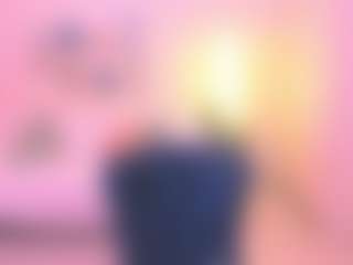 Bella's Live Sex Cam Show
