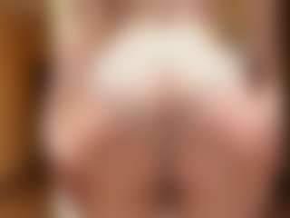 EleonoreBirkenmeier's Live Sex Cam Show