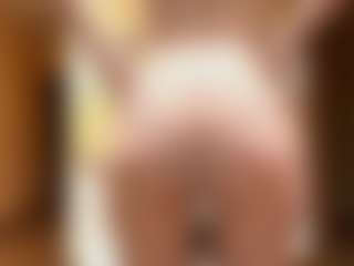 EleonoreBirkenmeier's Live Sex Cam Show