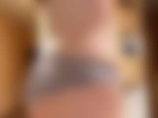 EleonoreBirkenmeier's Live Sex Cam Show
