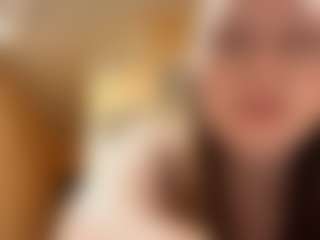 EleonoreBirkenmeier's Live Sex Cam Show