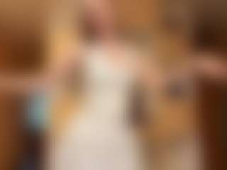Live cam show with EleonoreBirkenmeier - Solo on Camsoda