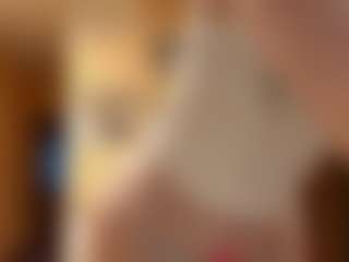 EleonoreBirkenmeier's Live Sex Cam Show