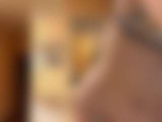 Live cam show with EleonoreBirkenmeier - Bitch on Camsoda