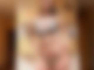 Live cam show with EleonoreBirkenmeier - Wet on Camsoda