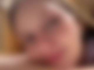 EleonoreBirkenmeier's Live Sex Cam Show
