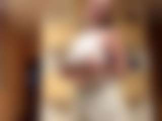 Live cam show with EleonoreBirkenmeier - Ass Bouncing on crypto-cams