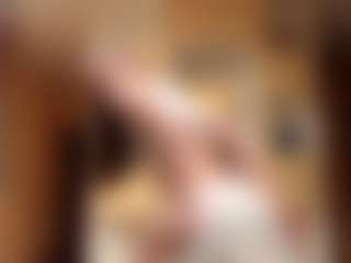 Live cam show with EleonoreBirkenmeier - College on https://playwithruby.com