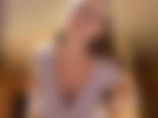 EleonoreBirkenmeier's Live Sex Cam Show
