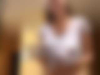 EleonoreBirkenmeier's Live Sex Cam Show