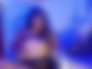Emmy-Capland MILF webcam performer live streaming