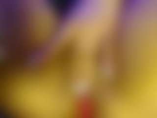 Live cam show with Emmy-Capland - New Small Tits on Uber Horny