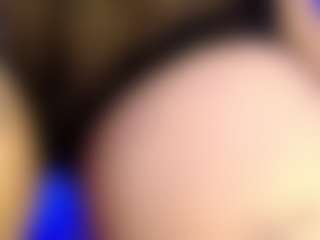 Emmy-Capland's Live Sex Cam Show