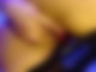 Emmy-Capland's Live Sex Cam Show