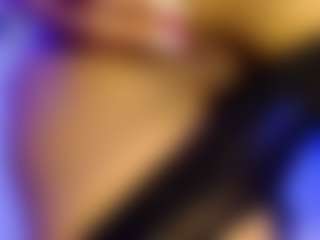 Emmy-Capland's Live Sex Cam Show