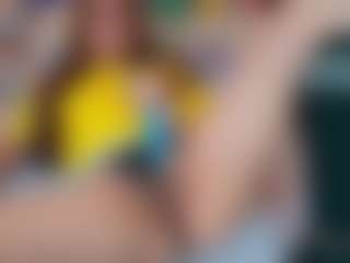 Live cam show with GabyEvans44 - Drinking on SinfulBabes