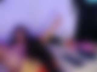 Live cam show with Maria-naariaa - Tease on Camsoda