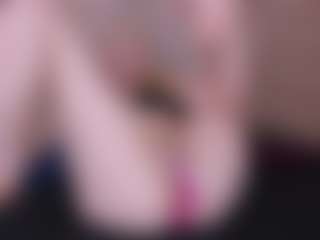Live cam show with RachelTom - Normal on studioflirtlive.com