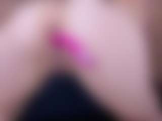 Live cam show with RachelTom - New Blowjob on CamSodaAdn