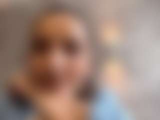 Live cam show with ColeenMoravec - Petite Teen (18+) on Gym Cam Girls