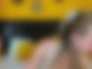 Live cam show with DaleGomez - Shaved Pussy on Gym Cam Girls