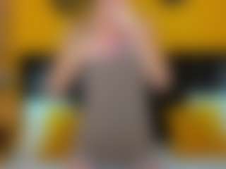 Live cam show with DaleGomez - Blonde Hair Petite on Camsoda